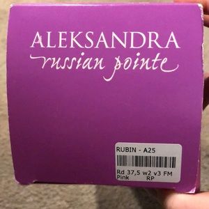 Russian Pointe Rubin Pointe Shoes